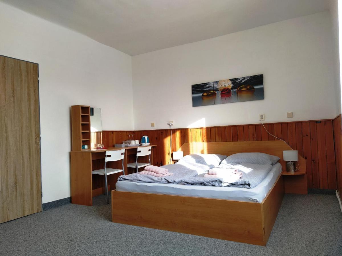 Prazdninovy Dum Na Panorame Hotel Jachymov Exterior photo